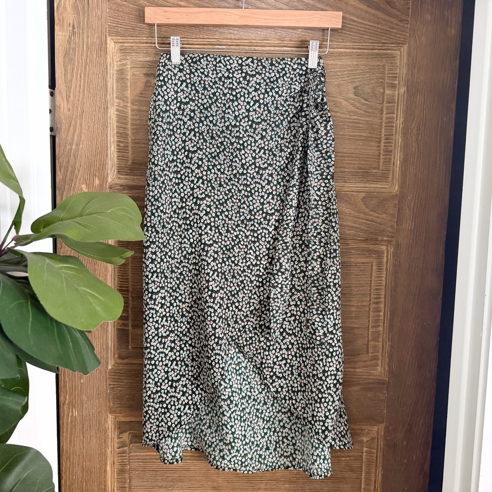 Princess Polly Floral Dark Green Wrap Skirt Size 4